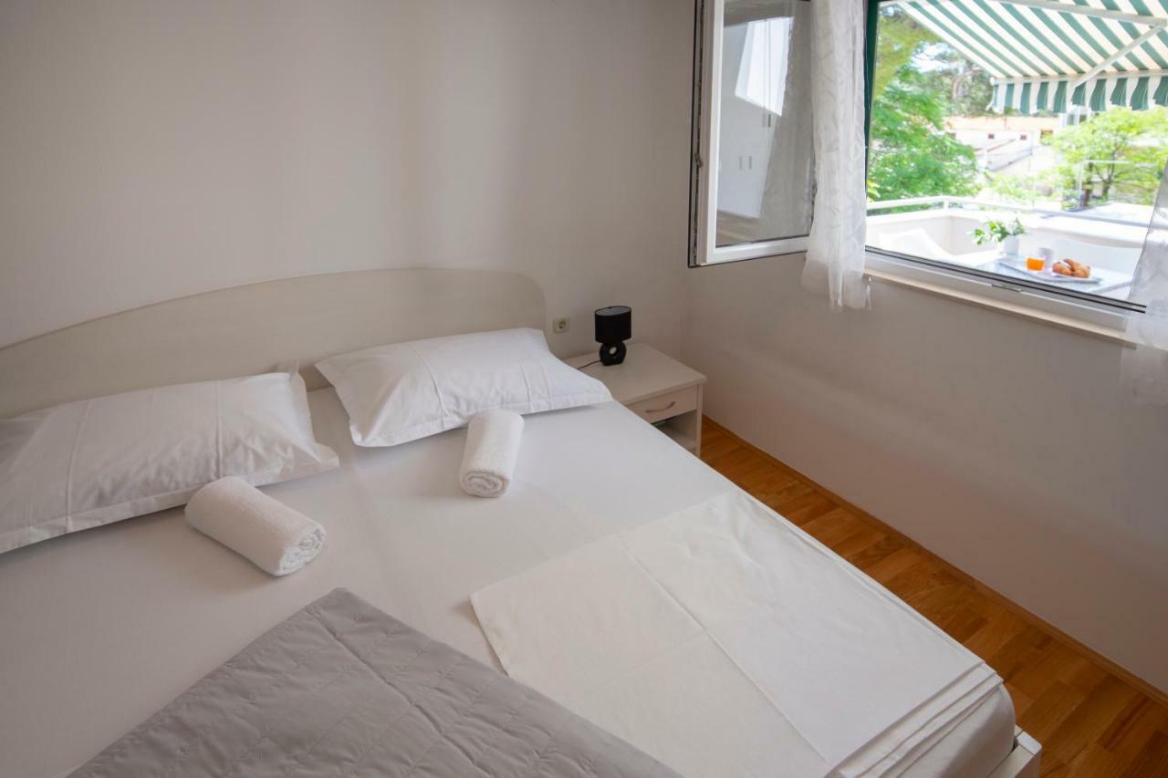 Apartman Pjero 3+2 Makarska Ngoại thất bức ảnh