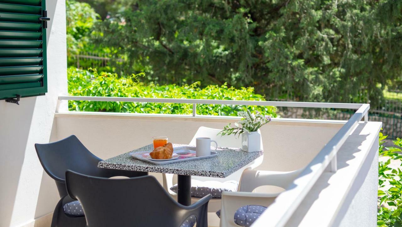 Apartman Pjero 3+2 Makarska Ngoại thất bức ảnh
