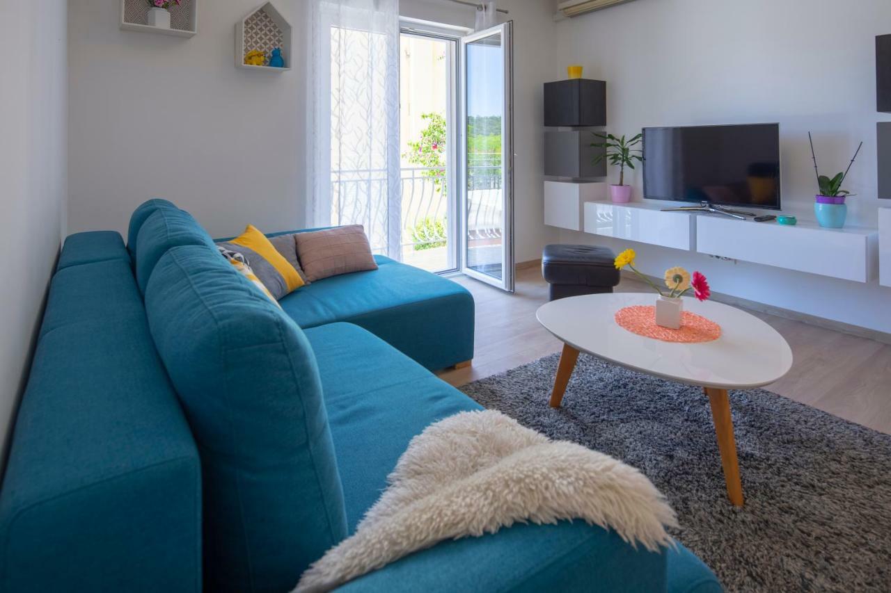 Apartman Pjero 3+2 Makarska Ngoại thất bức ảnh